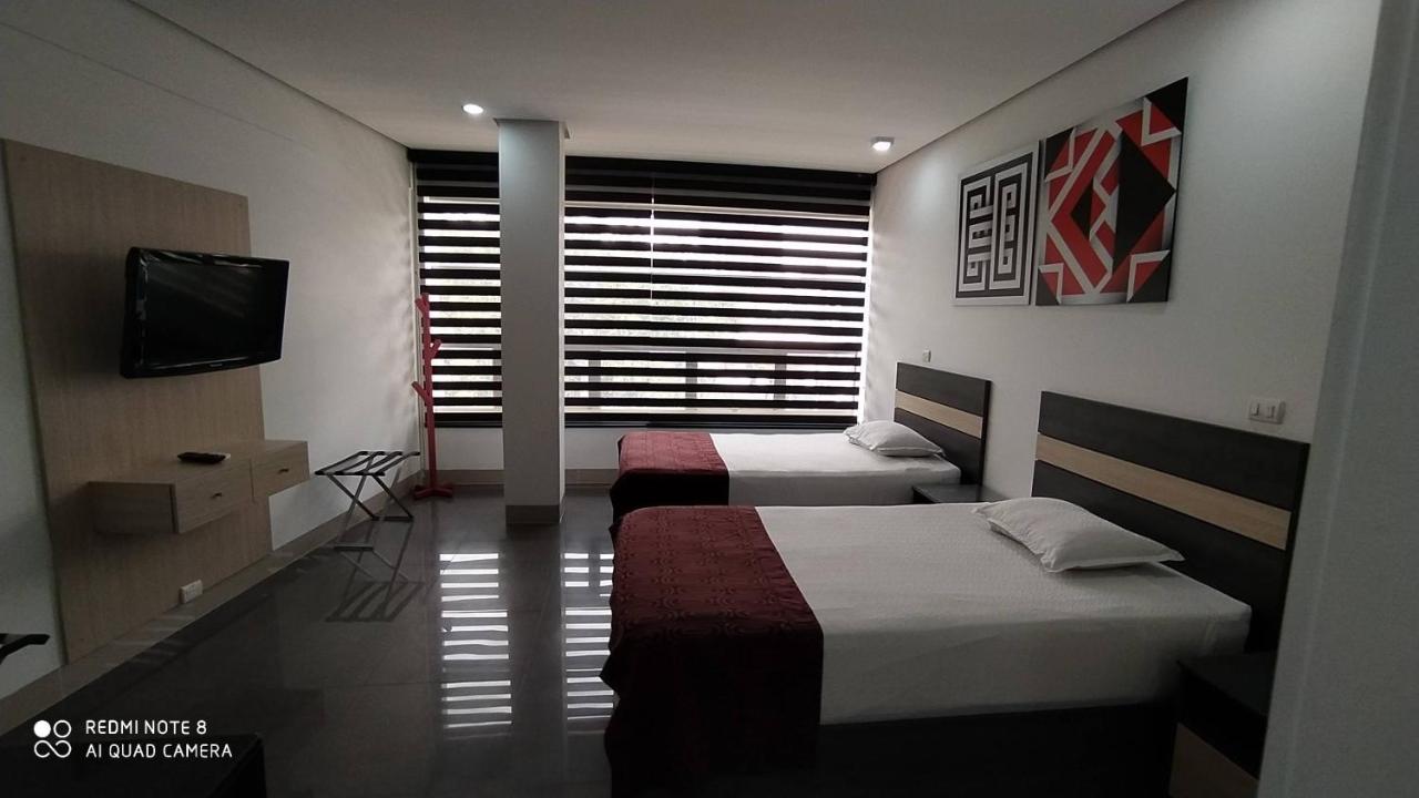 Hotel Merlott 70 Medellin Exterior photo