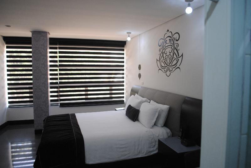 Hotel Merlott 70 Medellin Exterior photo