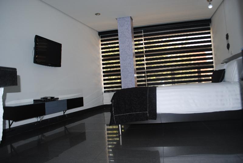 Hotel Merlott 70 Medellin Exterior photo