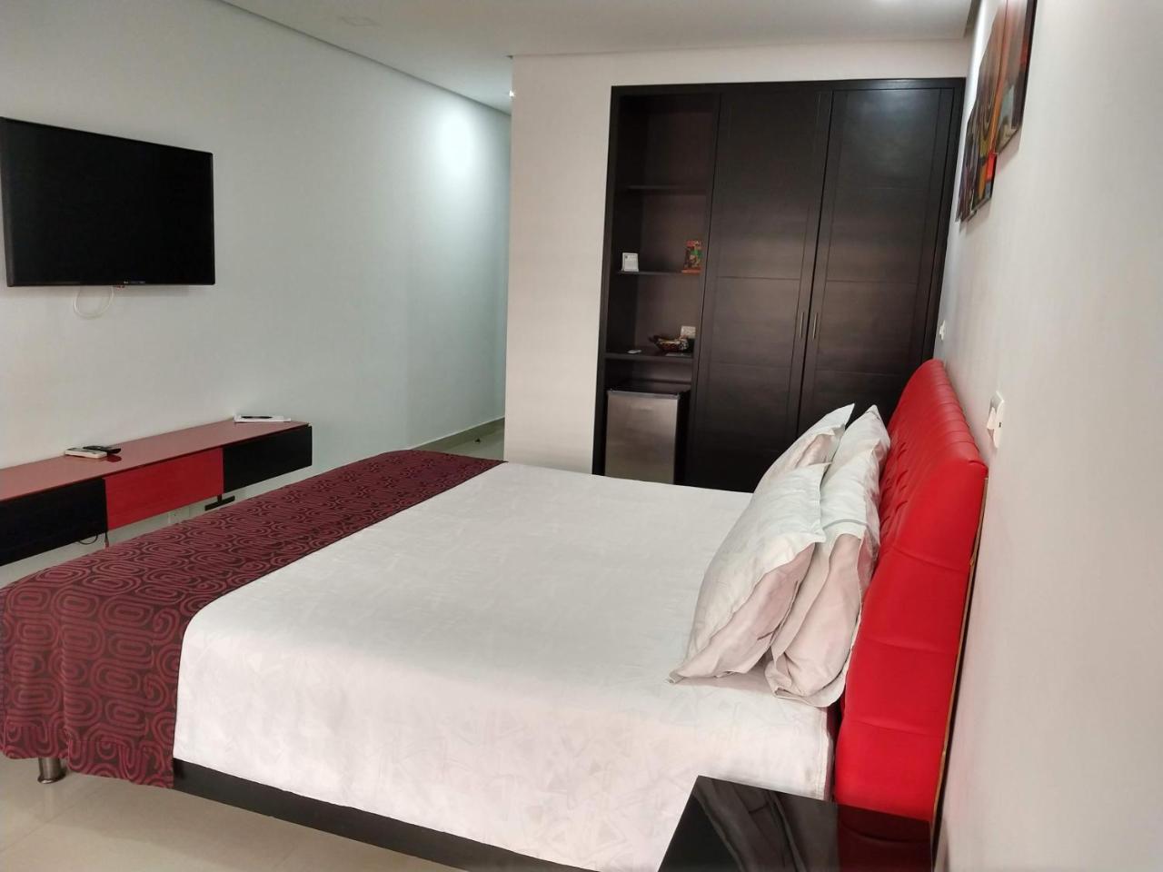 Hotel Merlott 70 Medellin Exterior photo